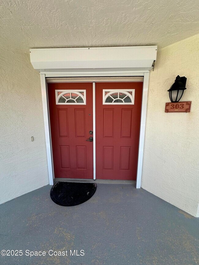 3360 S Atlantic Ave in Cocoa Beach, FL - Building Photo - Building Photo