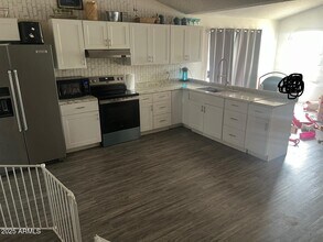 6901 W Monterey Way in Phoenix, AZ - Building Photo - Building Photo