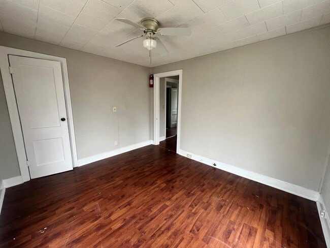 property at 312 S Pumphrey St