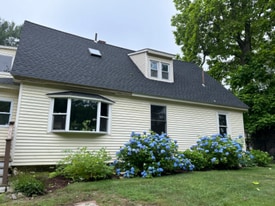 2 Burdon St in Sutton, MA - Building Photo