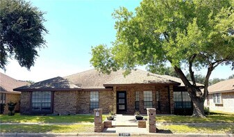 2409 Swallow Ave W in McAllen, TX - Building Photo
