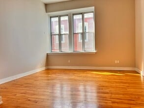 4627 E Thompson St in Philadelphia, PA - Building Photo - Building Photo