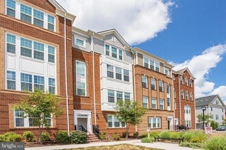 23519 Public House Rd in Clarksburg, MD - Building Photo - Building Photo