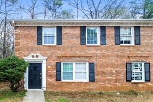 1717 Salem Woods Dr SE in Conyers, GA - Building Photo