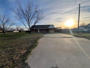 6665 Co Rd 4097 in Kaufman, TX - Building Photo - Building Photo