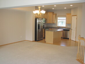 16640 50th Ct N in Minneapolis, MN - Building Photo - Building Photo