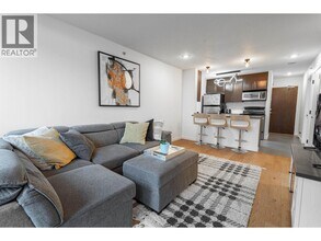 688 Abbott St in Vancouver, BC - Building Photo - Building Photo