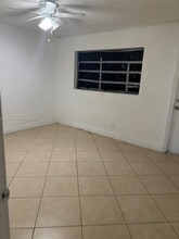 2415 Lincoln St in Hollywood, FL - Building Photo - Building Photo