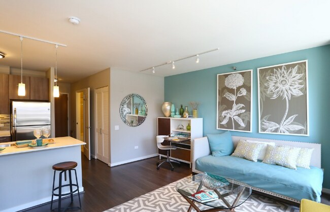 property at 350 W Hubbard St