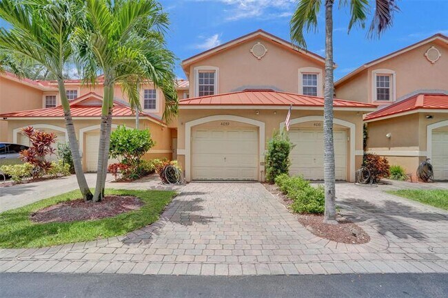 4059 Crystal Lake Dr in Pompano Beach, FL - Foto de edificio - Building Photo