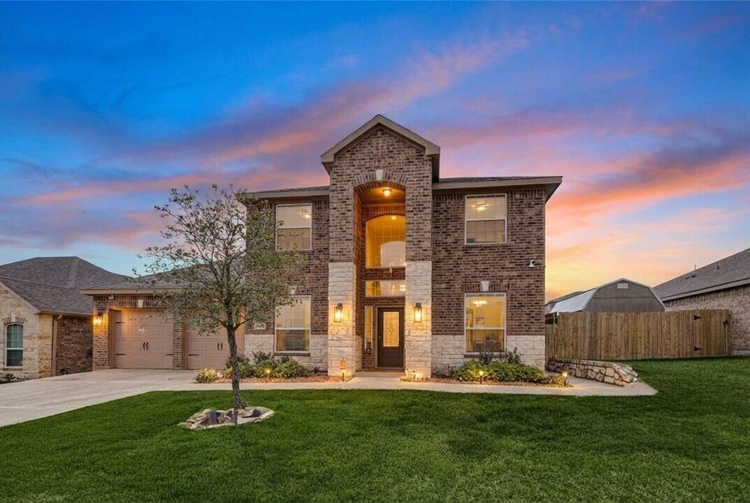 22127 Roxanne Field Ln in Hockley, TX - Building Photo