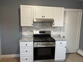 490 Main St, Unit 1 in Medford, MA - Building Photo