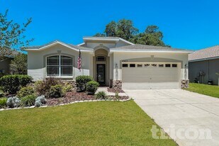 12423 Ridgedale Dr in Hudson, FL - Building Photo