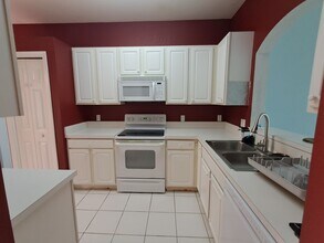 7880 Lake Sawgrass Loop in Ft. Myers, FL - Building Photo - Building Photo