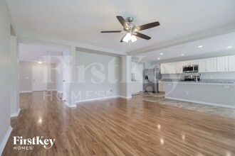 1344 Blackwater Pond Dr in Orlando, FL - Foto de edificio - Building Photo