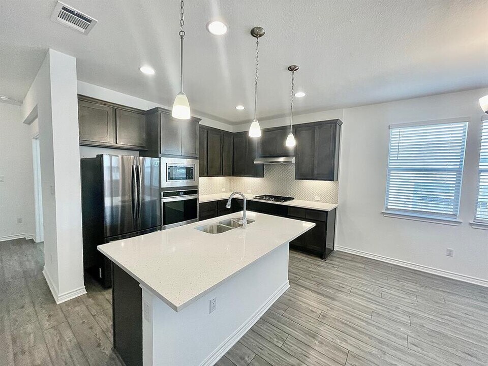 1840 Turtle Bay Loop in Leander, TX - Building Photo