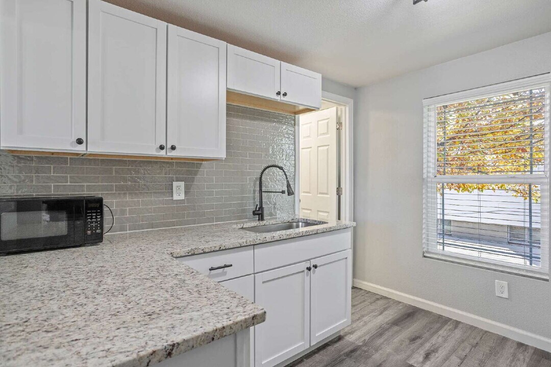 615 E 6th St in Cheyenne, WY - Building Photo