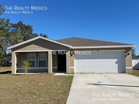 392 Aster Ct in Poinciana, FL - Building Photo