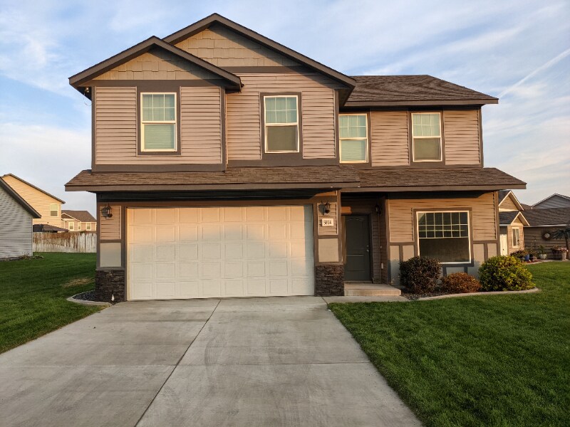 5814 Sidon Ln in Pasco, WA - Building Photo