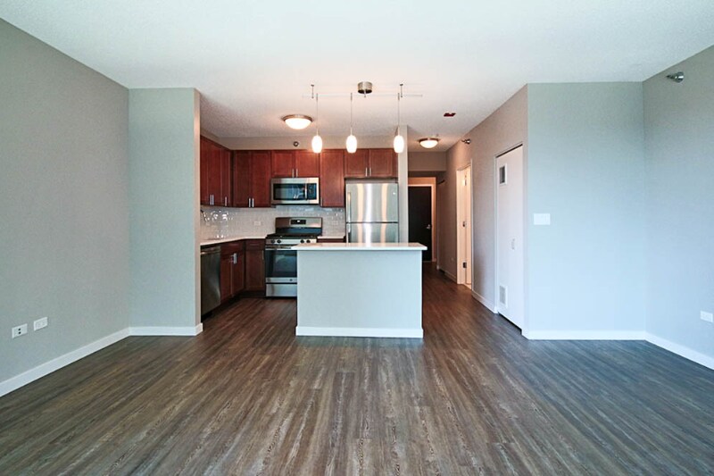 350 E Ohio St in Chicago, IL - Building Photo