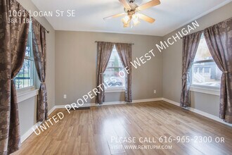 1061 Logan St SE in Grand Rapids, MI - Building Photo - Building Photo