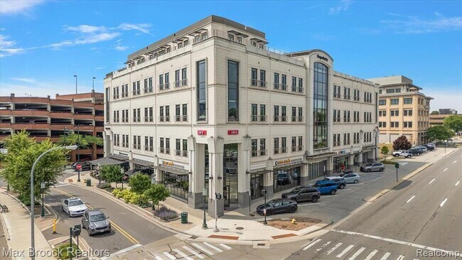 property at 34901 Woodward Ave