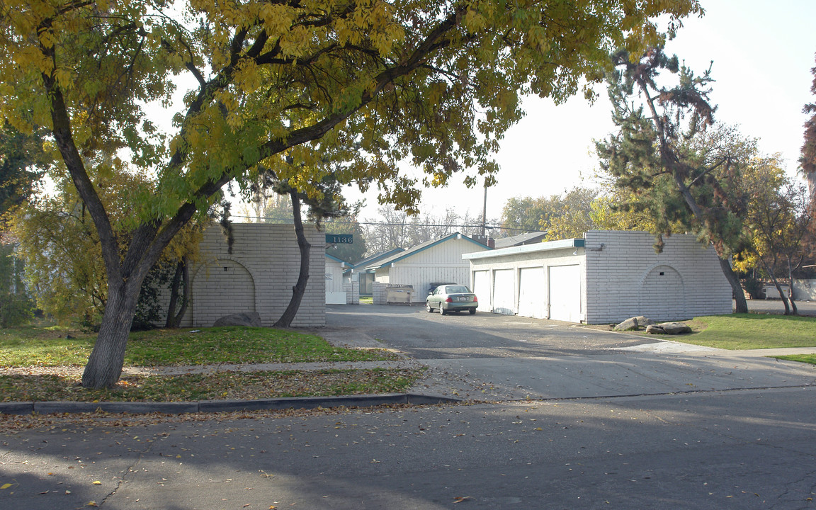 1136 E Fedora Ave in Fresno, CA - Building Photo