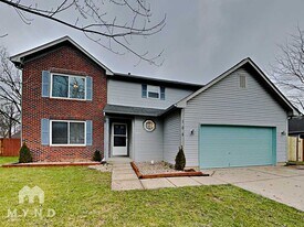 105 W Carolina St in Fortville, IN - Building Photo