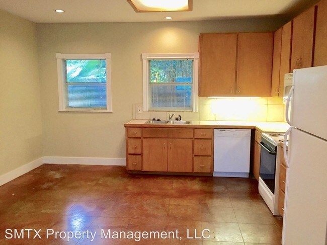 705 Smith Dr in San Marcos, TX - Building Photo - Building Photo