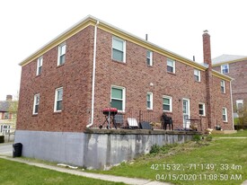 182 Summit Ave Apartments