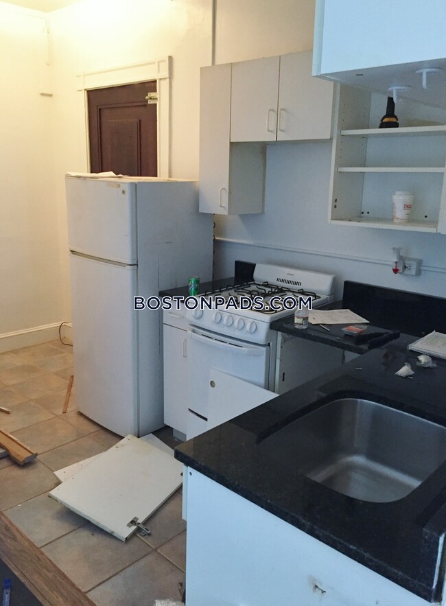 property at 91 Westland Ave
