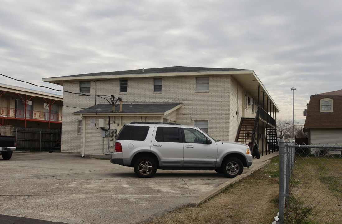 1712 Carrollton Ave in Metairie, LA - Foto de edificio