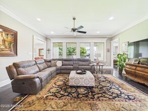 130 Dove Cir in Lafayette, LA - Building Photo - Building Photo