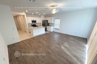 2047 E Landings Wy, Unit 921 in Port Charlotte, FL - Foto de edificio - Building Photo