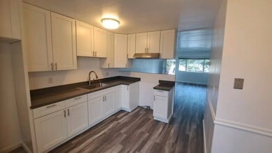 621 Grand Fir Ave, Unit 3 in Sunnyvale, CA - Building Photo - Building Photo