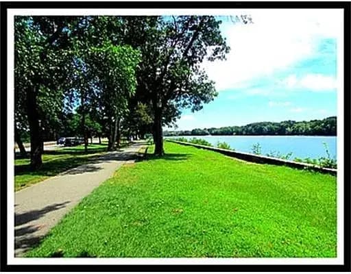 351 Pawtucket Blvd, Unit 21 in Lowell, MA - Building Photo - Building Photo