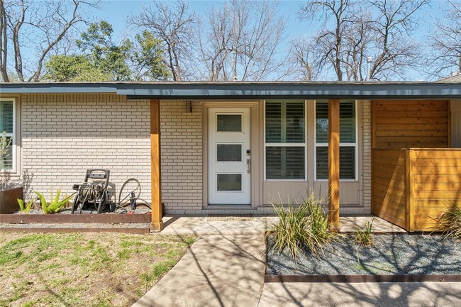 property at 6414 Kenilworth Dr