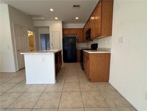 7848 Solid Horn Ct in Las Vegas, NV - Building Photo - Building Photo