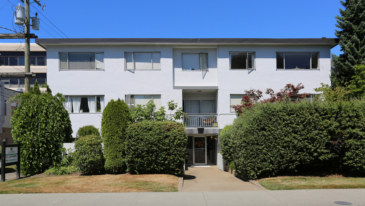 La Sherrie Apartments in Vancouver, BC - Building Photo