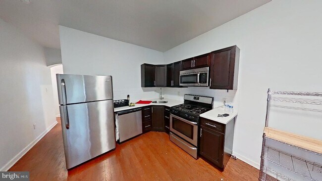 5034 Walnut St photo'