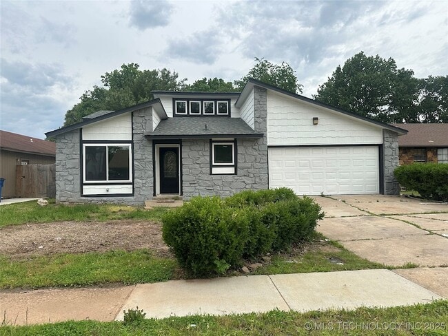 property at 3238 S 138th E Ave
