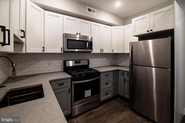 5334-36 Cedar Ave in Philadelphia, PA - Building Photo - Building Photo