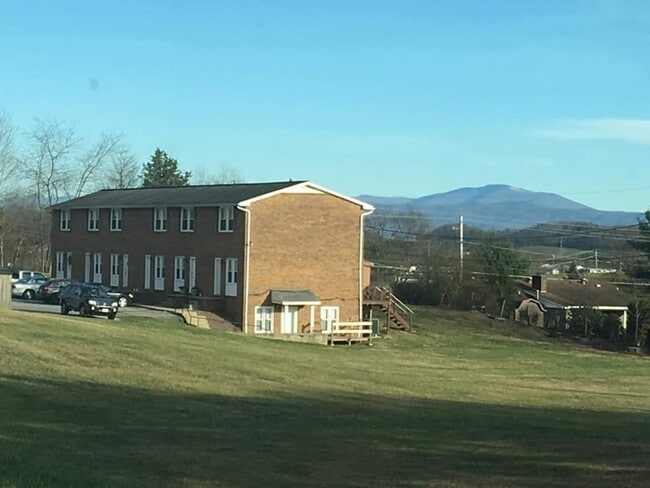 property at 225 Baugh Ln NE