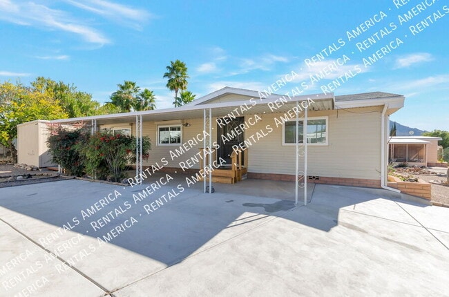 property at 10684 N Stromboli Ave