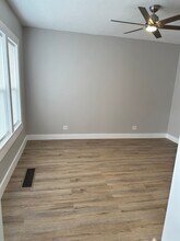 823-823 Hickory St in St. Joseph, MO - Building Photo - Building Photo