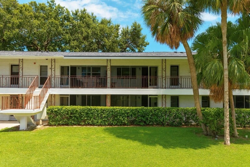 2348 Shelley St in Clearwater, FL - Foto de edificio