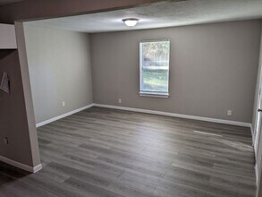 514 Corydon Dr in Huffman, TX - Building Photo - Building Photo