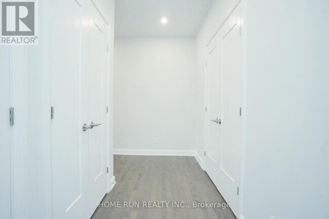 170-170 Boundstone Way in Ottawa, ON - Building Photo - Building Photo