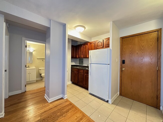 4180 N Marine Dr in Chicago, IL - Building Photo - Building Photo