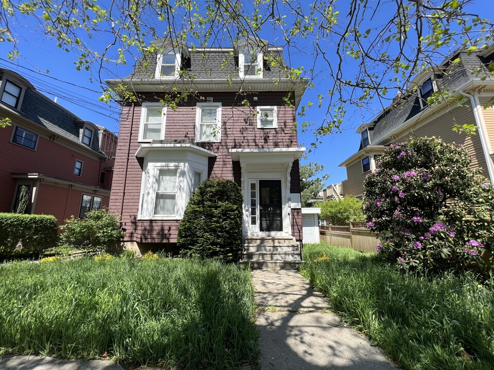 66 Walden St, Unit 1R in Cambridge, MA - Foto de edificio